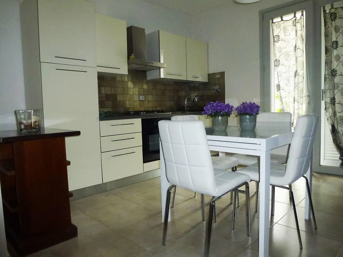 Nicla Apartment Fiorino